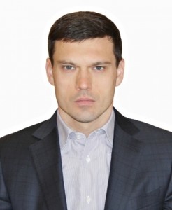 Сегодня день рождения у Президента футбольного клуба «Ростсельмаш» Вадима Каримовича Бабаева