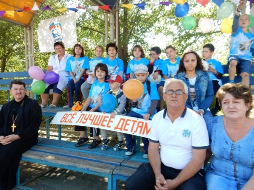  Единороссы поддержали акцию «Футбол в каждый двор»