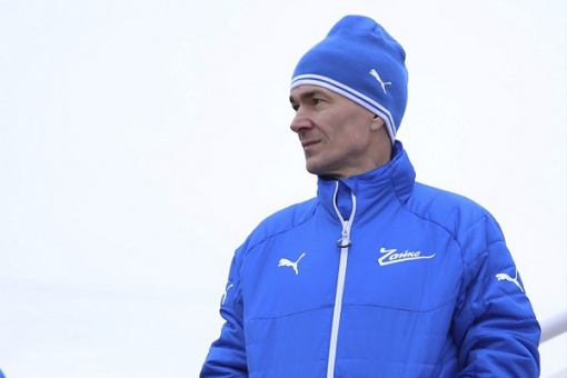 Виктор Булатов отправлен в отставку с поста главного тренера ФК «Чайка»