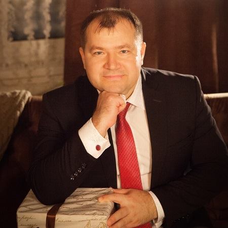 Сегодня член Исполкома областной федерации футбола, председатель федерации футбола Чертковского района Роман Владимирович Лоскутов отмечает  свой 38-й День рождения!