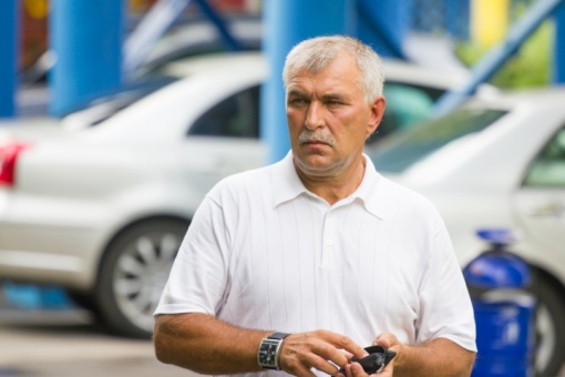 Сегодня свой 57-й день рождения отмечает руководитель службы безопасности футбольного клуба «Ростов» Виктор Михайлович Кулешов.