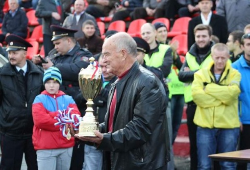 Сегодня исполняется 79 лет легенде Донского футбола Юрию Ивановичу Шикунову