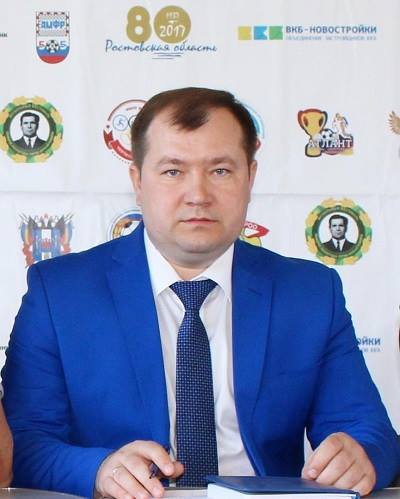 Сегодня председатель федерации футбола Чертковского района Роман Владимирович Лоскутов отмечает свой 36-й День рождения!