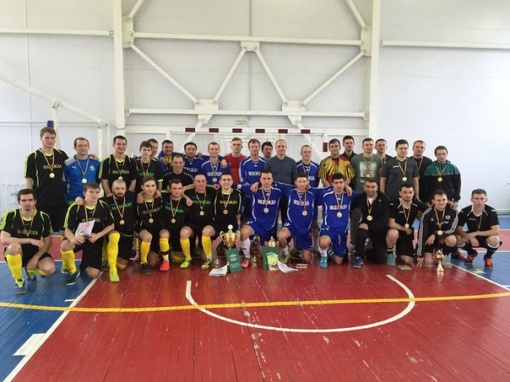 Весь пьедестал областного Чемпионата по мини-футболу достался новошахтинцам