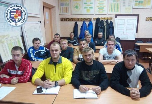 Коллегия футбольных арбитров Таганрога пополнилась пятью молодыми судьями